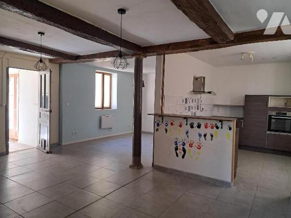 Maison centre village de 124 m² avec cour intérieure, proche toutes commodités
