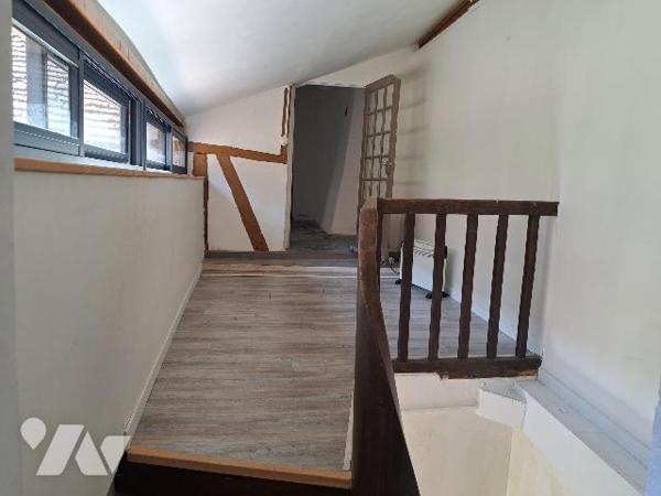 Maison centre village de 124 m² avec cour intérieure, proche toutes commodités