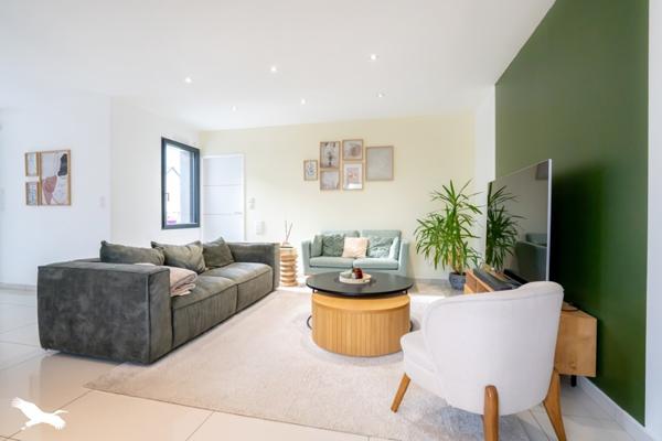 Maison à vendre 384 000 € Longué-Jumelles 7 p 185 m² DPE A