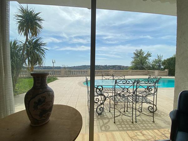 Maison d'architecte Saint Jeannet 12 pièce(s) 250 m2