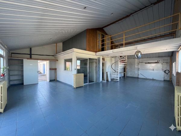 17110 SAINT GEORGES DE DIDONNE Local commercial