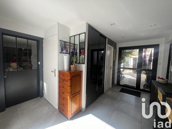 Maison 9 pièces de 276 m² à La Rochelle (17000)