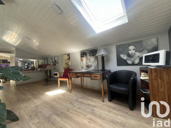 Maison 9 pièces de 276 m² à La Rochelle (17000)