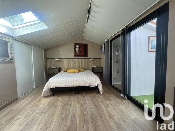 Maison 9 pièces de 276 m² à La Rochelle (17000)