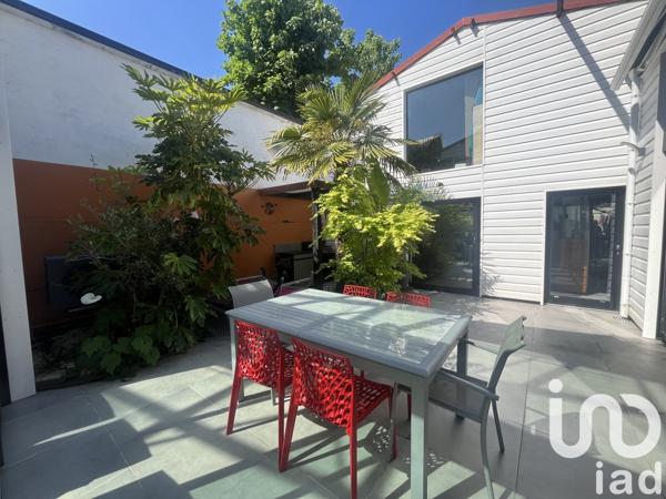 Maison 9 pièces de 276 m² à La Rochelle (17000)