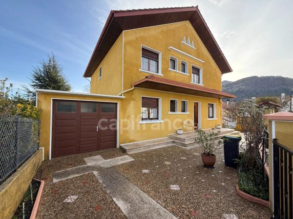 Grande maison de 160 m² avec 2 garages