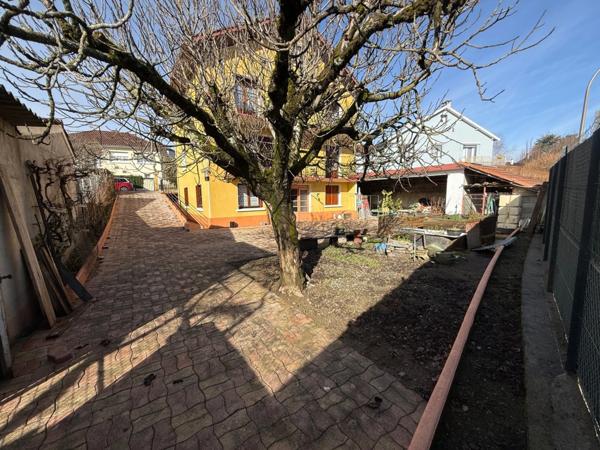 Grande maison de 160 m² avec 2 garages