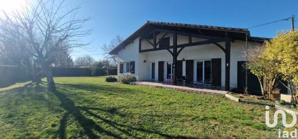 Maison traditionnelle 4 pièces de 111 m² à Parentis-en-Born (40160)