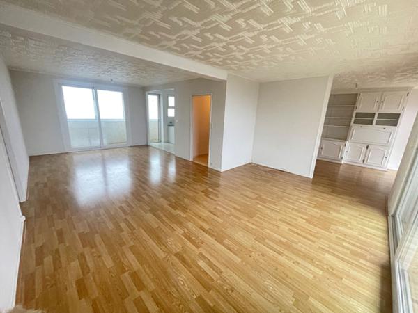 À vendre : Appartement spacieux de 5 pièces à Saint Quentin, secteur Europe