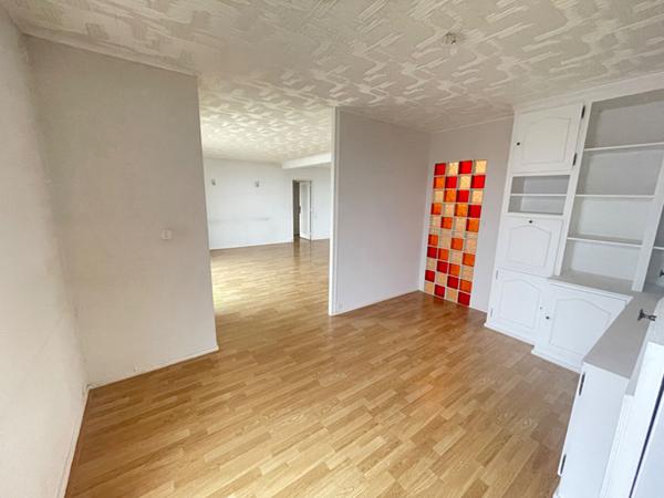 À vendre : Appartement spacieux de 5 pièces à Saint Quentin, secteur Europe