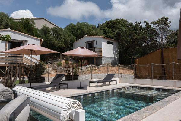 Maison 15 pièces - 310 m²