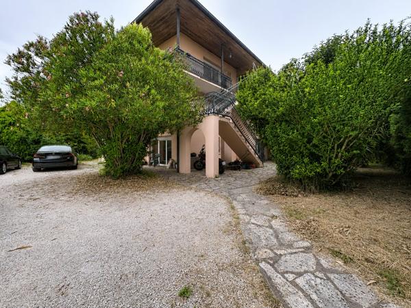 SPACIEUSE MAISON