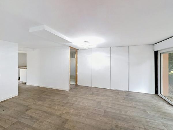 SPACIEUSE MAISON