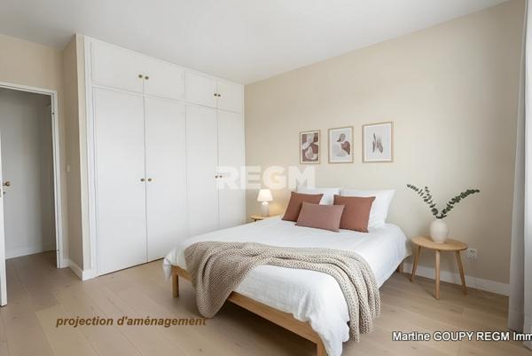 ORLEANS (45) - Gare - "Victor" - Appartement à rénover T4 109.70 m² - Cave - 2 places de parking - Isolation e