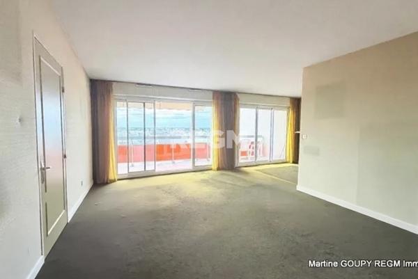 ORLEANS (45) - Gare - "Victor" - Appartement à rénover T4 109.70 m² - Cave - 2 places de parking - Isolation e