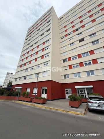 ORLEANS (45) - Gare - "Victor" - Appartement à rénover T4 109.70 m² - Cave - 2 places de parking - Isolation e