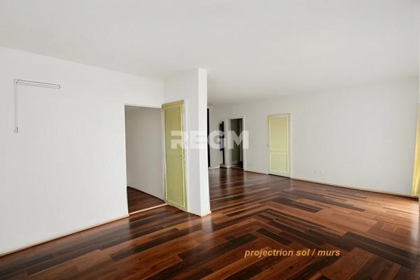 ORLEANS (45) - Gare - "Victor" - Appartement à rénover T4 109.70 m² - Cave - 2 places de parking - Isolation e