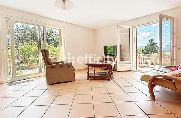 Maison
         5 pièces
        - 139 m² 378 000 € *