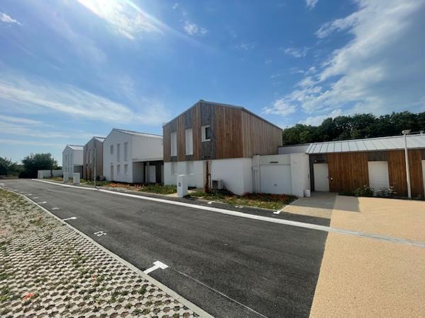 Maison  129m 2 PERIGNY