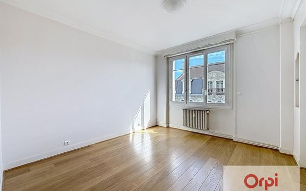 Appartement à louer    4 pièces • 116,33 m2 Montluçon