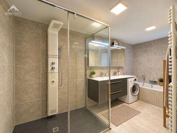 Maison 6 Pièces 210 m2 + Appartement T2