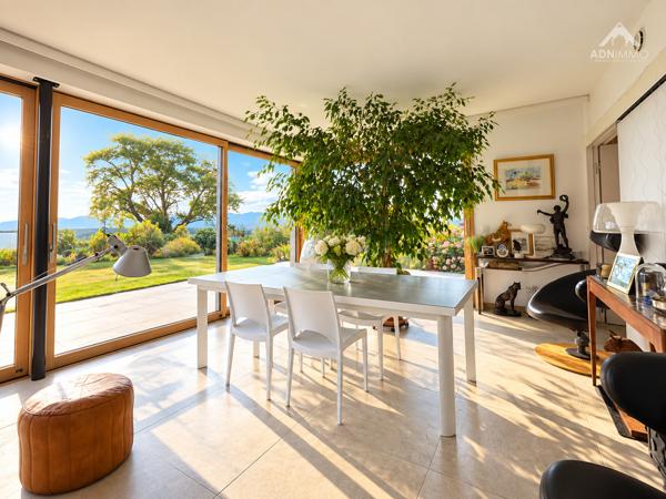Maison 6 Pièces 210 m2 + Appartement T2