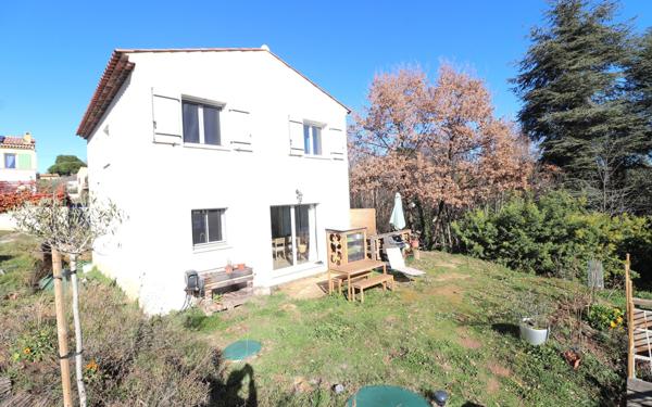 Maison à vendre    4 pièces • 102 m2 Berre-les-Alpes