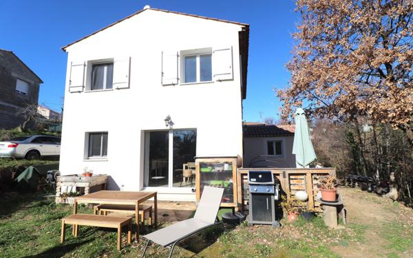Maison à vendre    4 pièces • 102 m2 Berre-les-Alpes