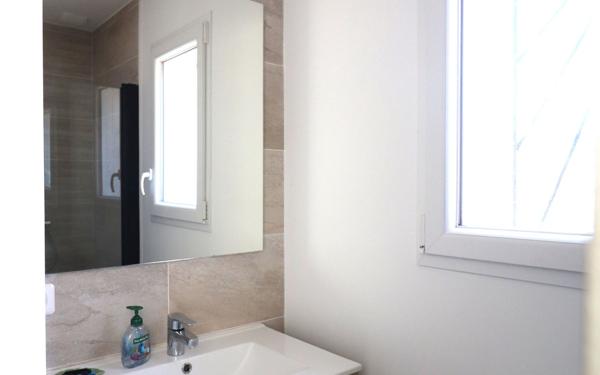 Maison à vendre    4 pièces • 102 m2 Berre-les-Alpes