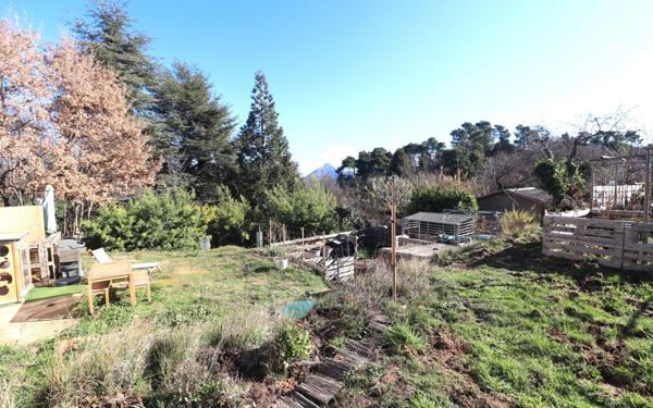 Maison à vendre    4 pièces • 102 m2 Berre-les-Alpes