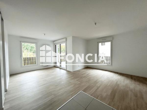 Location Appartement 3 pièces 66.4 m² - 7 RUE ANNE FRANCK Floirac 33270