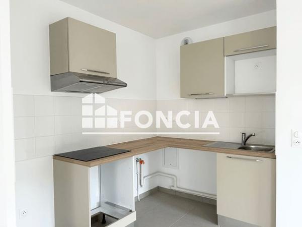 Location Appartement 3 pièces 66.4 m² - 7 RUE ANNE FRANCK Floirac 33270