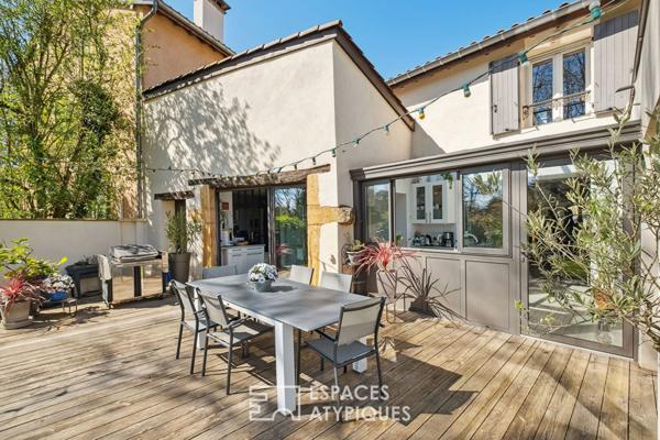Maison de hameau, proche du centre d’Ecully