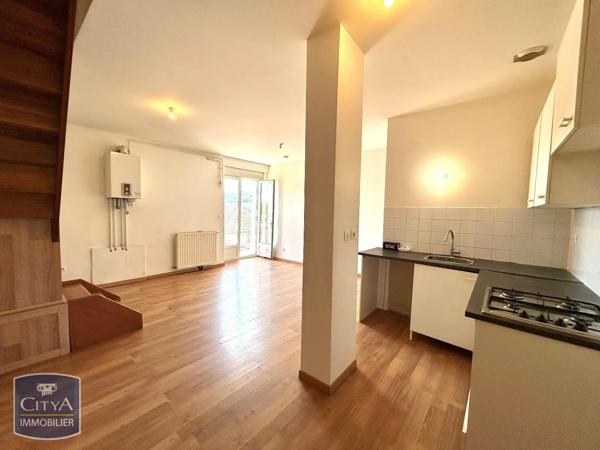 Appartement à louer 4 pièces 68.3m² Firminy (42700)