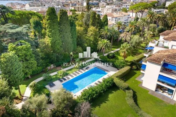 OREE DU CAP GRAND 3 PIECES REZ-DE-JARDIN GARAGE CAVE PISCINE