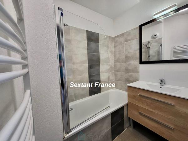 EXCLUSIVITE - VILLA T2 34 M².  MEUBLÉE (LMNP). JARDIN. PARKING.