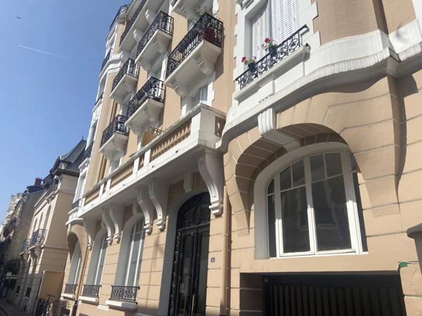 03200 VICHY -APPARTEMENT DUPLEX-COEUR DE VILLE - 5 PIÈCES