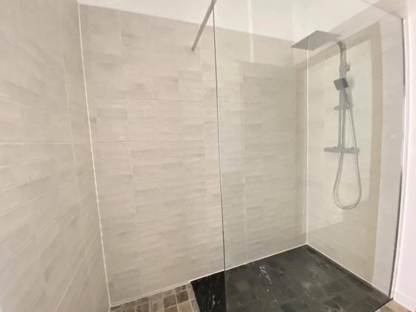 03200 VICHY -APPARTEMENT DUPLEX-COEUR DE VILLE - 5 PIÈCES