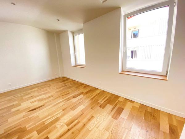 03200 VICHY -APPARTEMENT DUPLEX-COEUR DE VILLE - 5 PIÈCES
