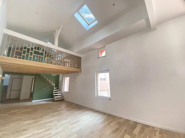 03200 VICHY -APPARTEMENT DUPLEX-COEUR DE VILLE - 5 PIÈCES