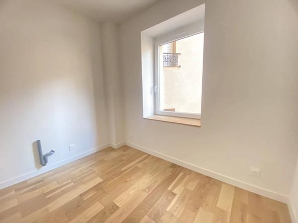 03200 VICHY -APPARTEMENT DUPLEX-COEUR DE VILLE - 5 PIÈCES