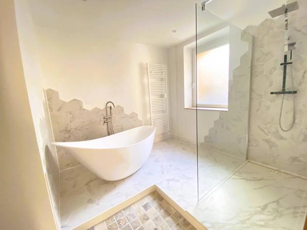 03200 VICHY -APPARTEMENT DUPLEX-COEUR DE VILLE - 5 PIÈCES