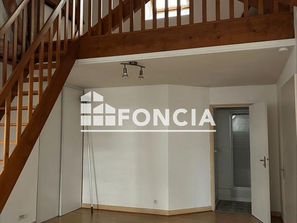 Location Appartement 4 pièces 81.4 m² - 11 RUE VICTOR HUGO Gien 45500