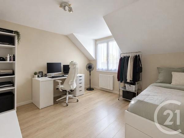 Appartement F3 à vendre  3 pièces - 68 m 2   MOISSY CRAMAYEL  - 77