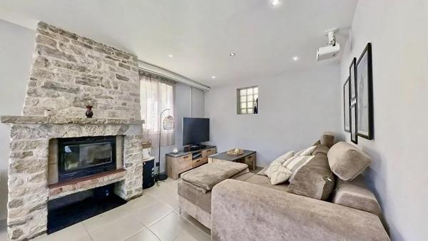 A VENDRE - VENCE - MAISON INDIVIDUELLE 122,76m2 - 4 PIÈCES - STUDIO INDÉPENDANT