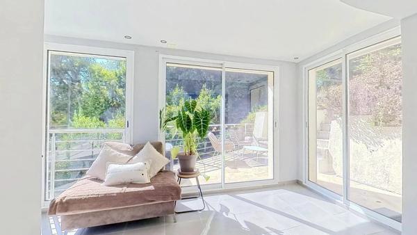 A VENDRE - VENCE - MAISON INDIVIDUELLE 122,76m2 - 4 PIÈCES - STUDIO INDÉPENDANT