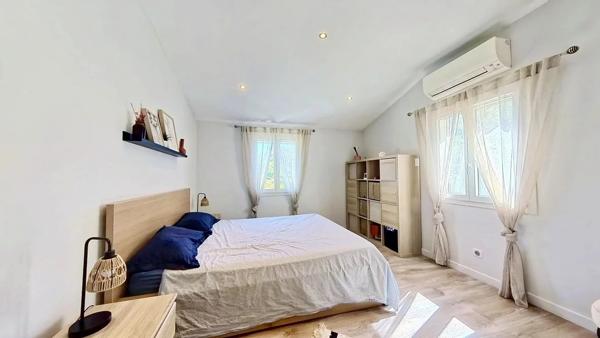 A VENDRE - VENCE - MAISON INDIVIDUELLE 122,76m2 - 4 PIÈCES - STUDIO INDÉPENDANT