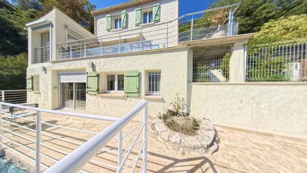 A VENDRE - VENCE - MAISON INDIVIDUELLE 122,76m2 - 4 PIÈCES - STUDIO INDÉPENDANT