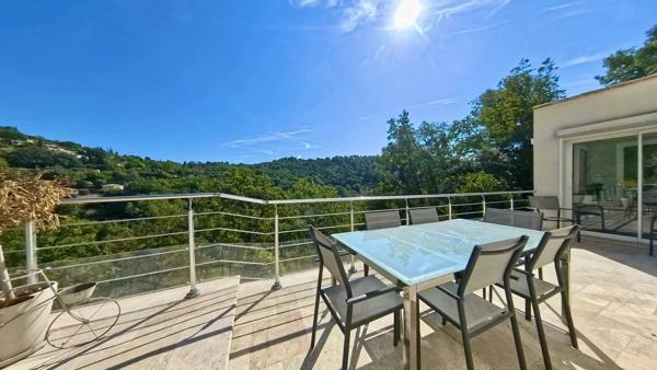 A VENDRE - VENCE - MAISON INDIVIDUELLE 122,76m2 - 4 PIÈCES - STUDIO INDÉPENDANT