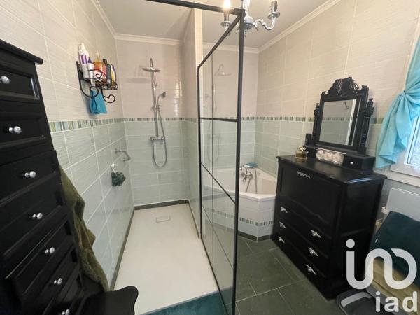 Maison traditionnelle 4 pièces de 108 m² à Courtenay (45320)